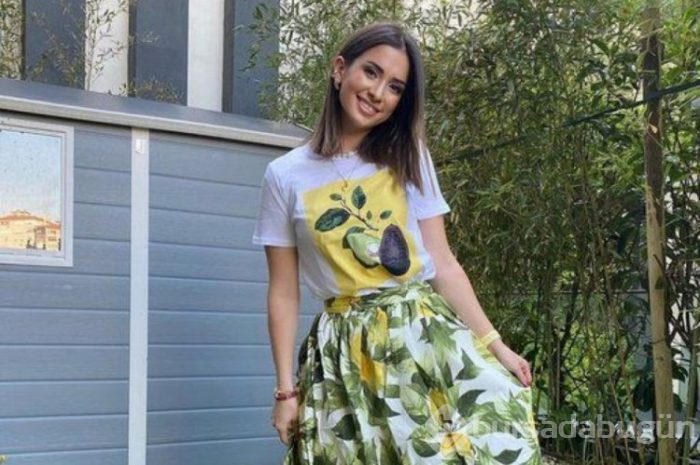Buse Terim üzerine olmayan kıyafetlerini takipçilerine gönderdi