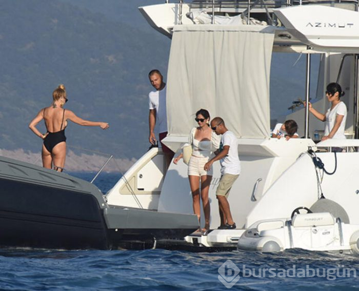 Burcu Esmersoy her daim fit