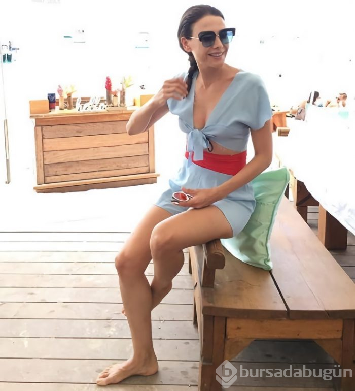 Jülide Ateş tatil hazırlığı yaptı, 2 bin TL'lik gözlük aldı