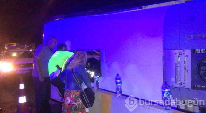 Bursa'da yolcu otobüsü devrildi! Ölü ve çok sayıda yaralı var
