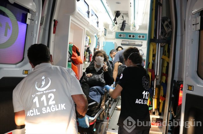 Bursa'da yolcu otobüsü devrildi! Ölü ve çok sayıda yaralı var