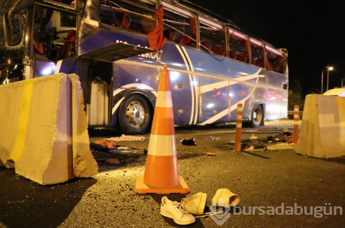 Bursa'da yolcu otobüsü devrildi! Ölü ve çok sayıda yaralı var