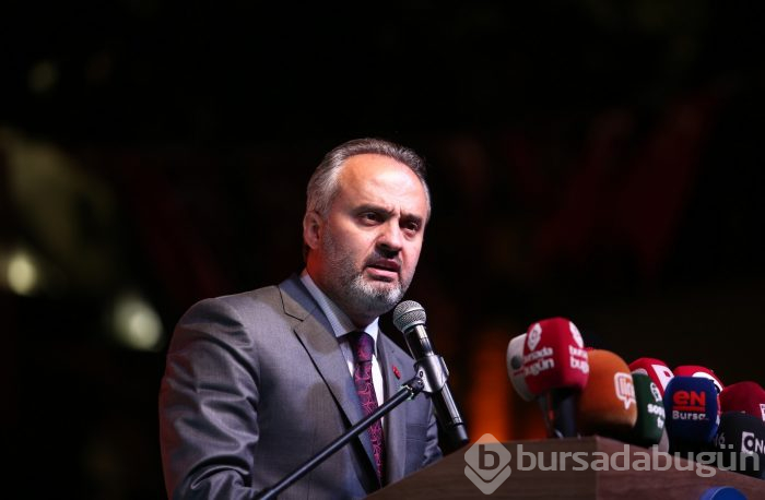 Bursa'da vatandaşlar demokrasi için meydanlara akın etti
