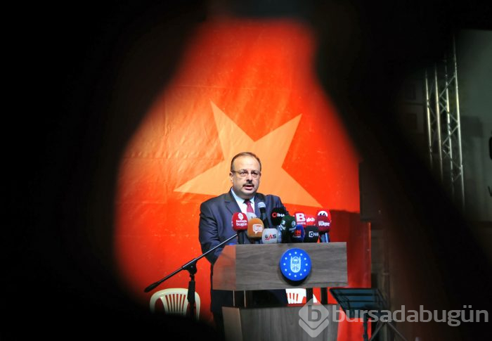Bursa'da vatandaşlar demokrasi için meydanlara akın etti
