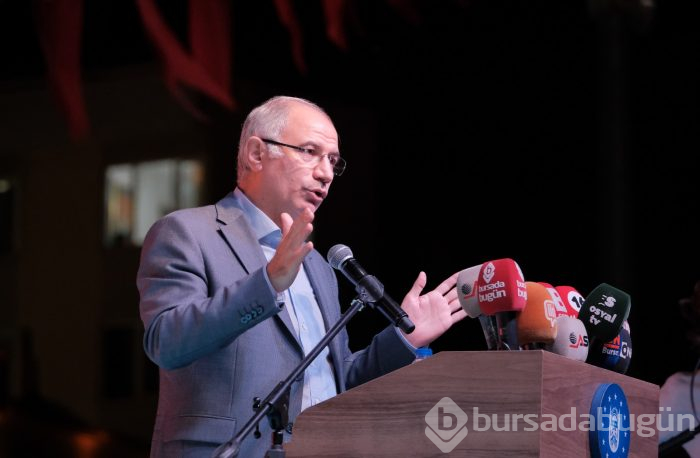Bursa'da vatandaşlar demokrasi için meydanlara akın etti
