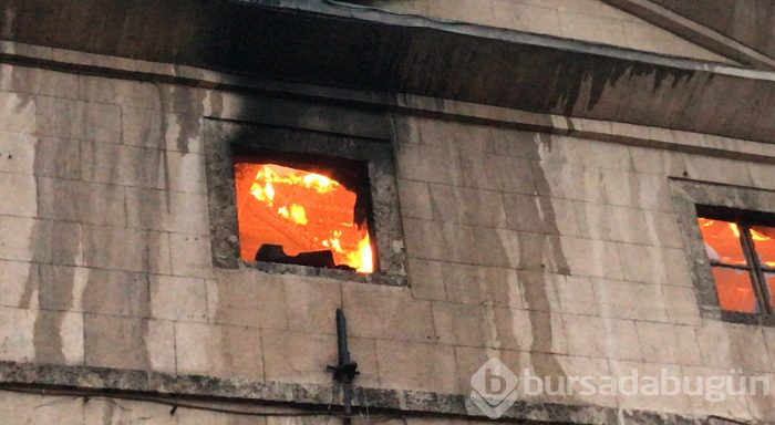 Bursa'da tarihi binada yangın