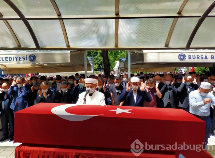 Şehit komiser yardımcısı, Bursa'da gözyaşlarıyla toprağa verildi