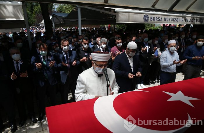 Şehit komiser yardımcısı, Bursa'da gözyaşlarıyla toprağa verildi