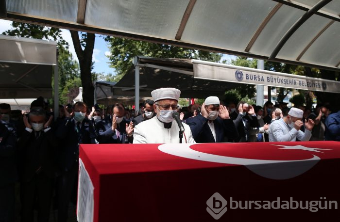Şehit komiser yardımcısı, Bursa'da gözyaşlarıyla toprağa verildi