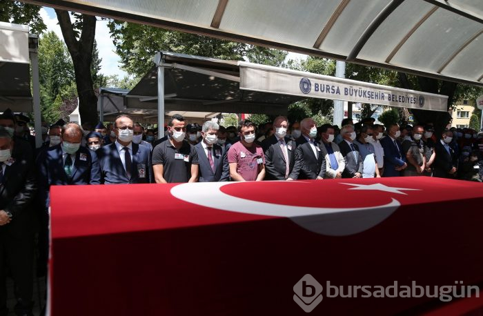 Şehit komiser yardımcısı, Bursa'da gözyaşlarıyla toprağa verildi
