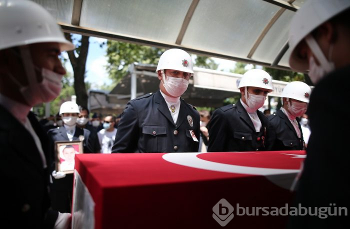 Şehit komiser yardımcısı, Bursa'da gözyaşlarıyla toprağa verildi