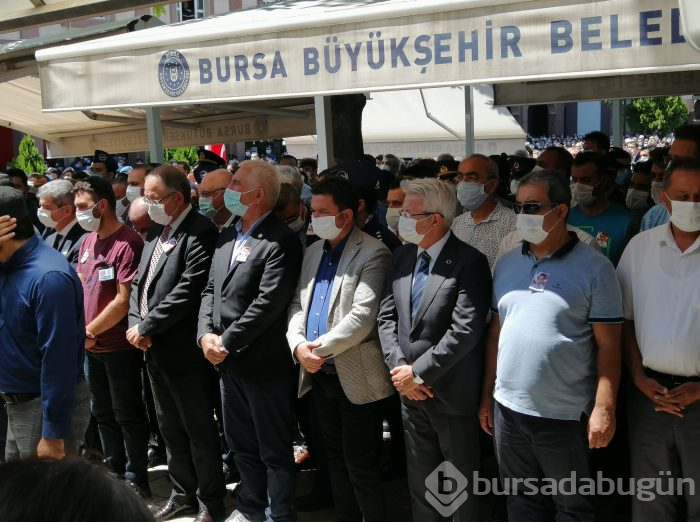 Şehit komiser yardımcısı, Bursa'da gözyaşlarıyla toprağa verildi