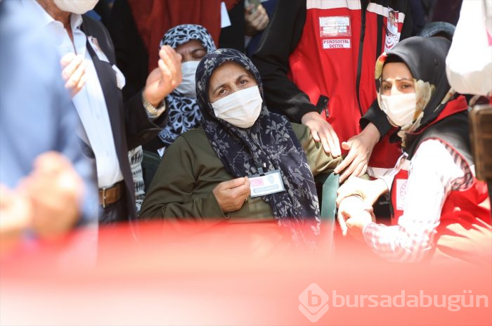 Şehit komiser yardımcısı, Bursa'da gözyaşlarıyla toprağa verildi