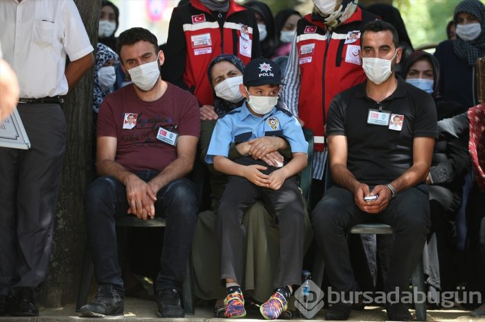Şehit komiser yardımcısı, Bursa'da gözyaşlarıyla toprağa verildi