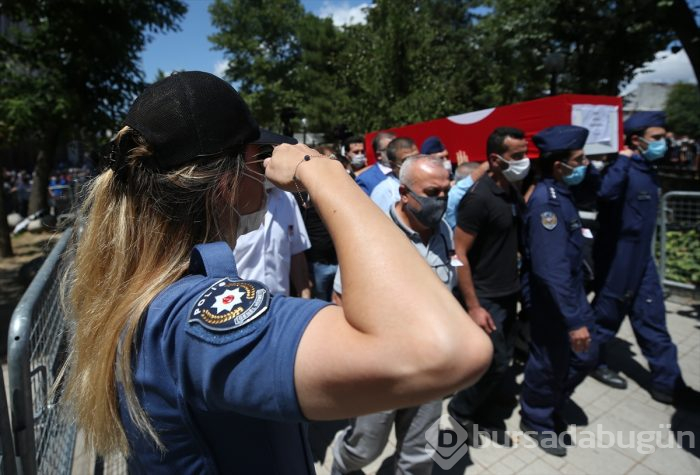 Şehit komiser yardımcısı, Bursa'da gözyaşlarıyla toprağa verildi