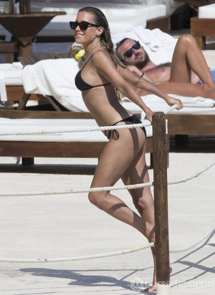Sylvie Meis ile Niclas Castello sahilde aşka geldi!