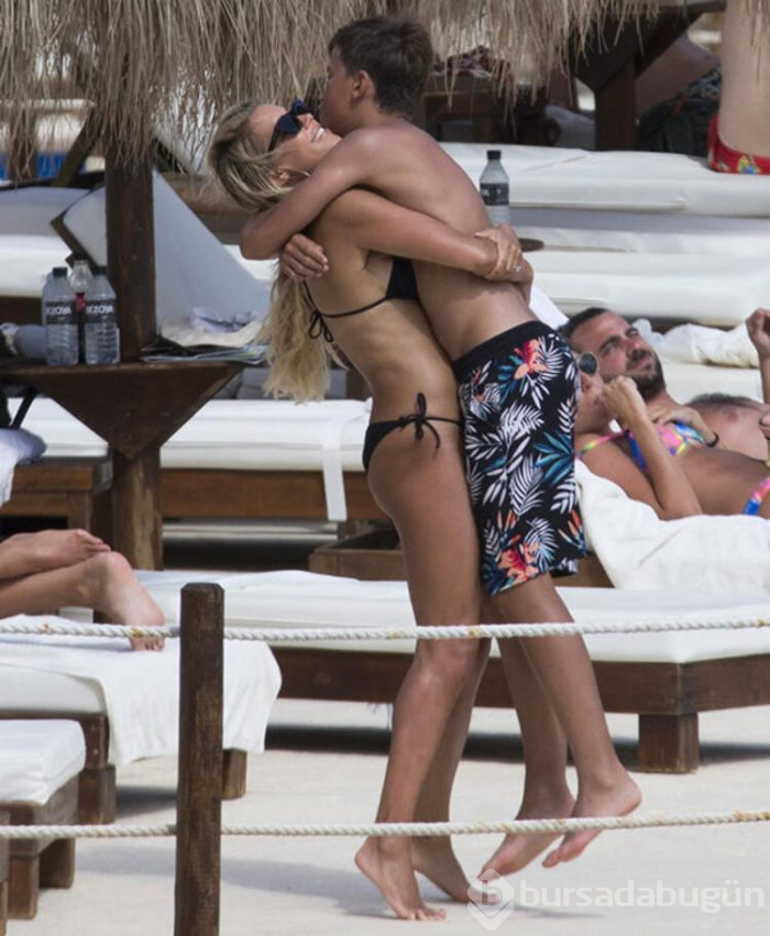 Sylvie Meis ile Niclas Castello sahilde aşka geldi!
