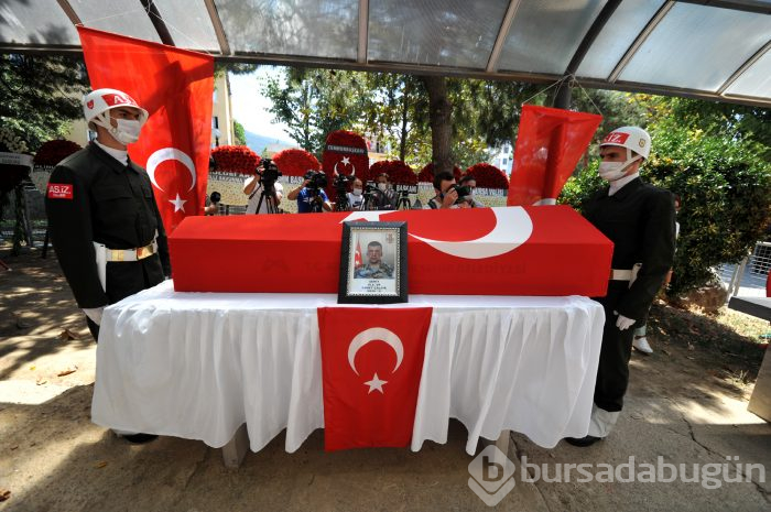Bursa, şehidini son yolculuğuna uğurladı