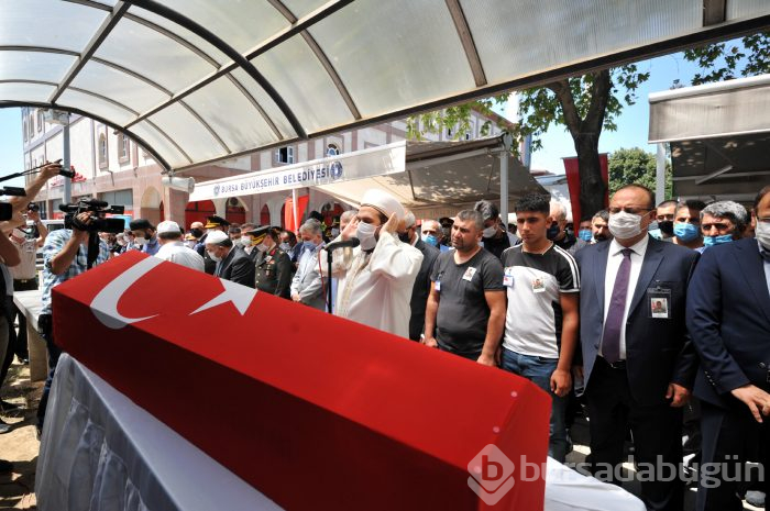 Bursa, şehidini son yolculuğuna uğurladı