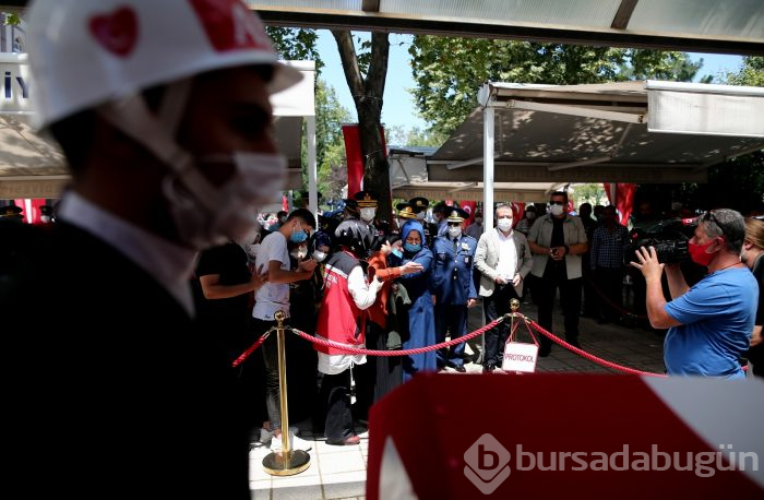 Bursa, şehidini son yolculuğuna uğurladı