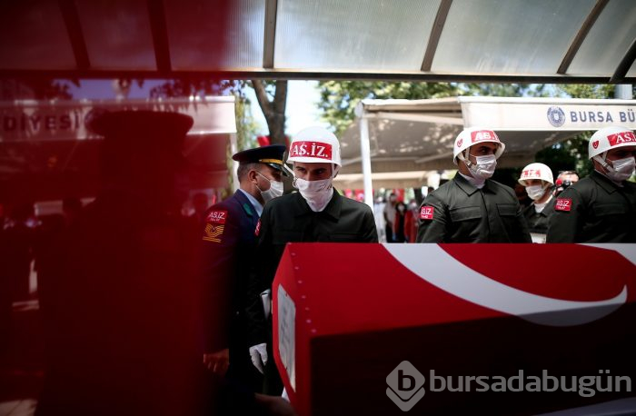 Bursa, şehidini son yolculuğuna uğurladı