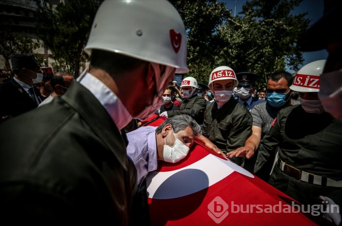 Bursa, şehidini son yolculuğuna uğurladı