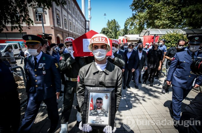 Bursa, şehidini son yolculuğuna uğurladı