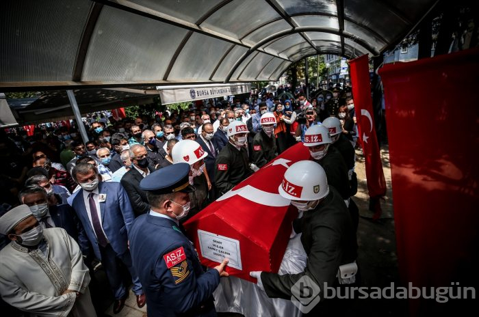 Bursa, şehidini son yolculuğuna uğurladı