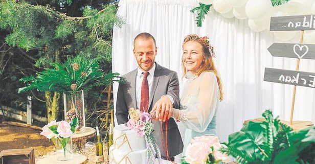 Vildan Atasever ve Erkan Akdemir ayrıldı
