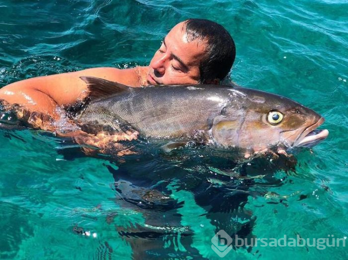 Ünlü çift Bodrum'da tatilde! İsraf yapmamak için aynı bikini...