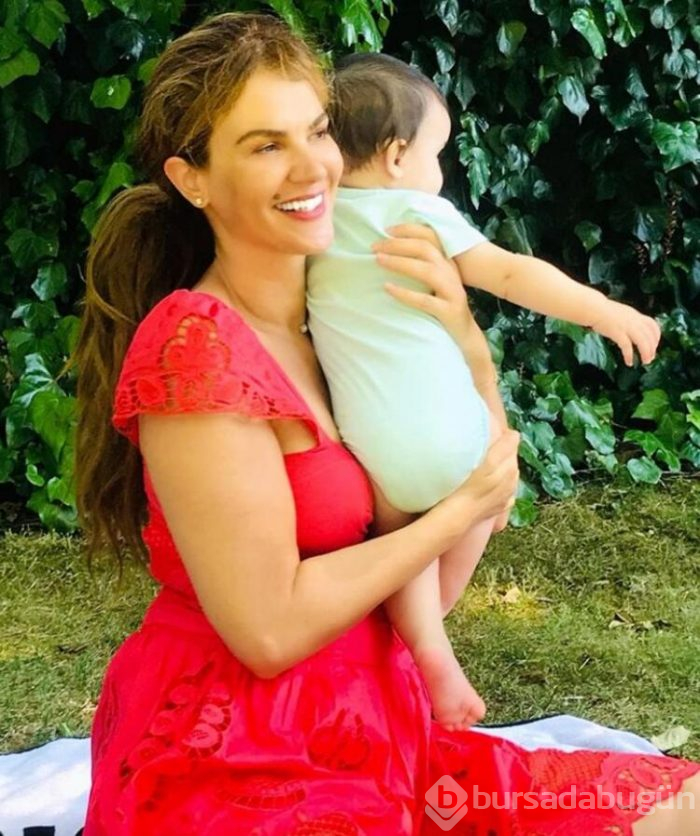Hadise'den Tülin Şahin'e destek: Bu insanlık değil, iğrençlik!