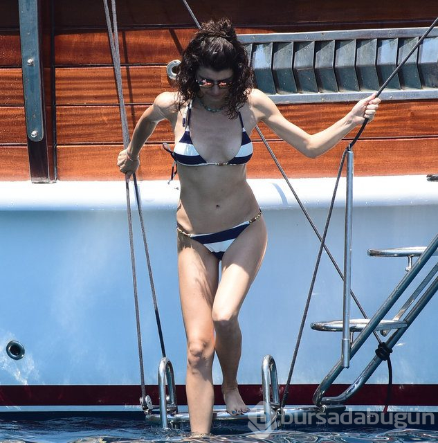 Beren Saat'ten tatil pozu