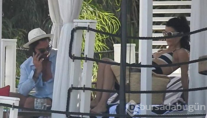 Beren Saat'ten tatil pozu