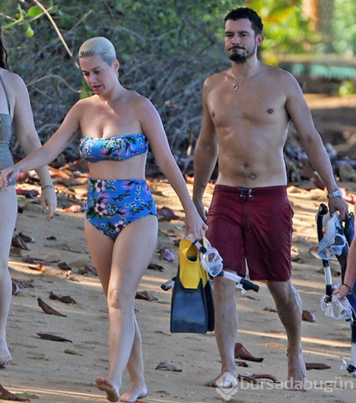 Katy Perry karnı burnunda pozunu paylaştı: Yorgun star!