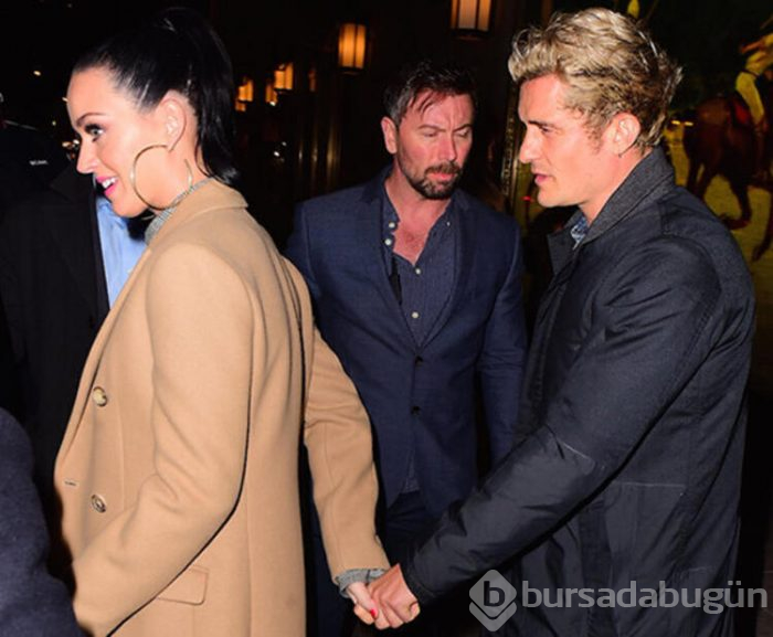 Katy Perry karnı burnunda pozunu paylaştı: Yorgun star!