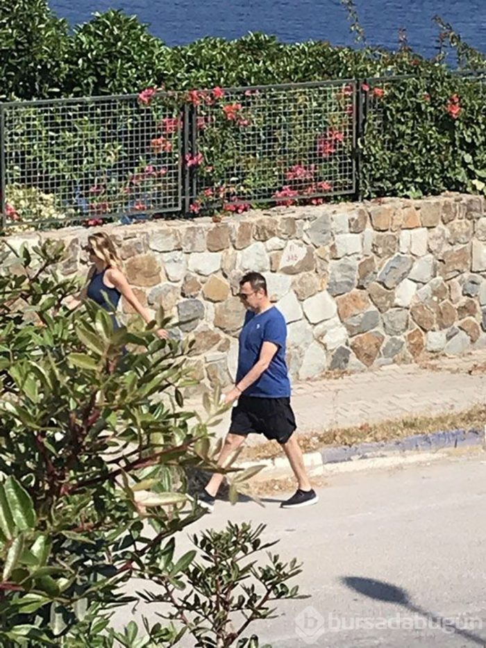 Fikret Orman ve Tuğba Coşkun pazar gezmesinde