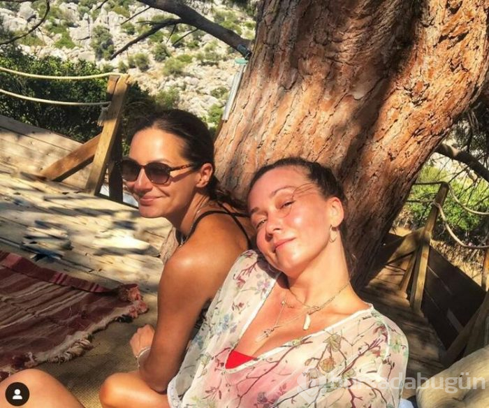5 yıldızlı otel yerine kampa gitti! Ünlü oyuncu tatilde