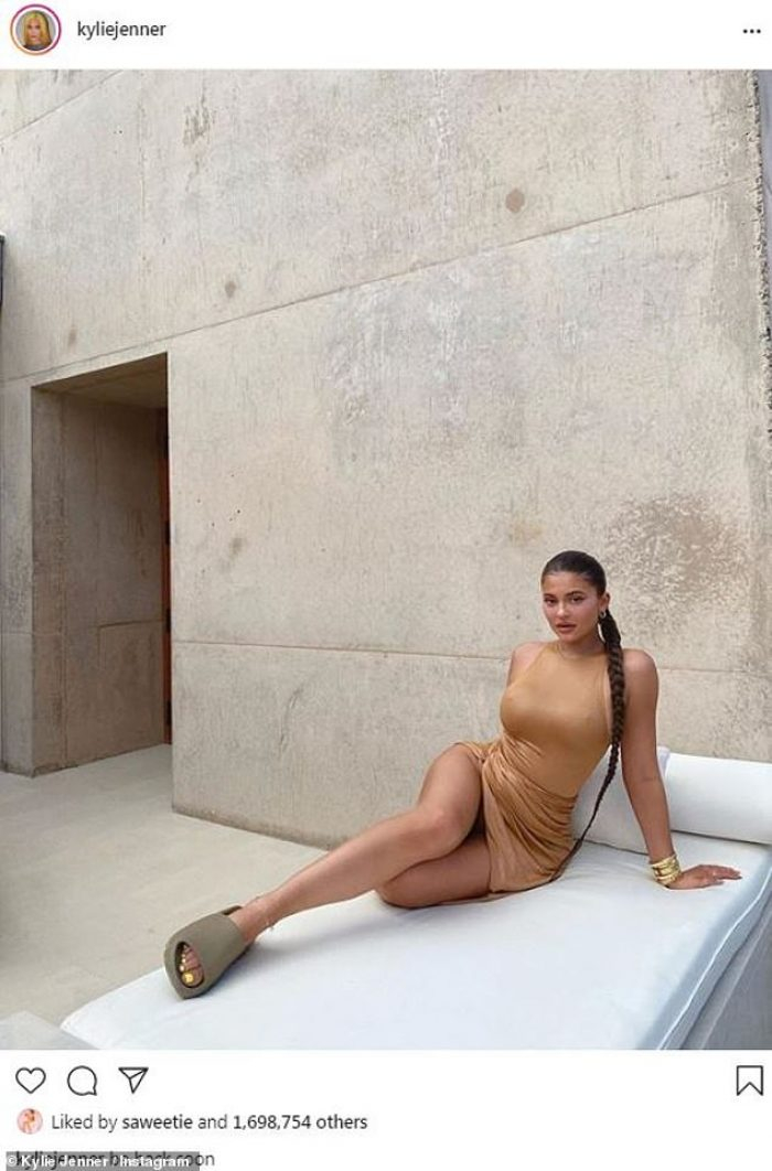 Kylie'den 23. yaş paylaşımı: En güzel hediye