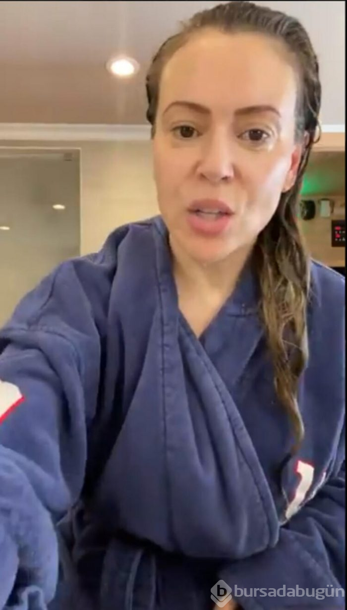 Alyssa Milano: Koronavirüs yüzünden saçlarım dökülüyor