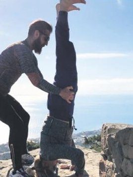 Harun Tan, yoga eğitmenliğine geri dönüyor
