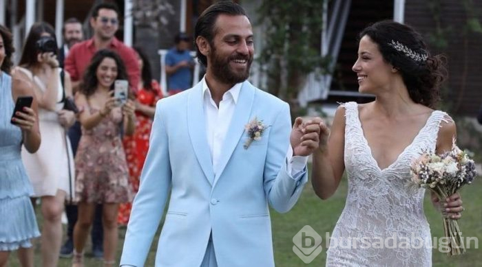 Cansu Tosun, evlilik yıl dönümünü kutladı
