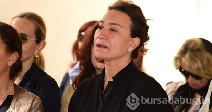 Demet Akbağ: Gençlere devrettik artık