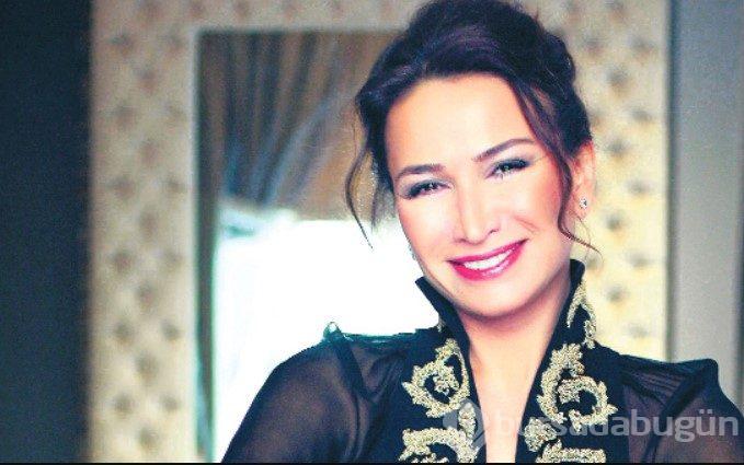 Demet Akbağ: Gençlere devrettik artık