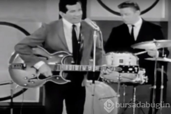 Ünlü müzisyen Trini Lopez coronadan hayatını kaybetti