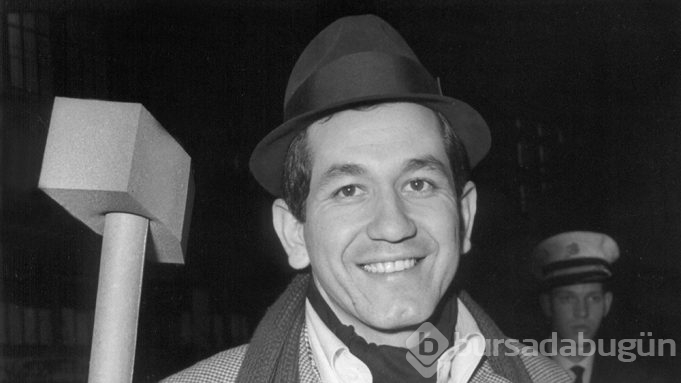 Ünlü müzisyen Trini Lopez coronadan hayatını kaybetti