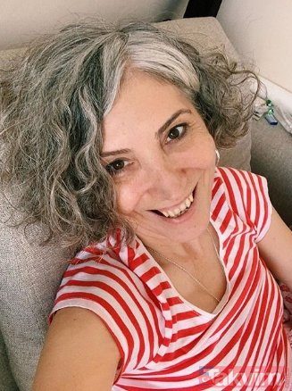 Demet Akalın: Evrim'in annesine koltuk hediye ettim