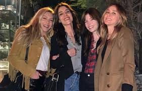 Burçin Terzioğlu'ndan Sinem Kobal'a 'Arkadaş' şarkılı kutlama