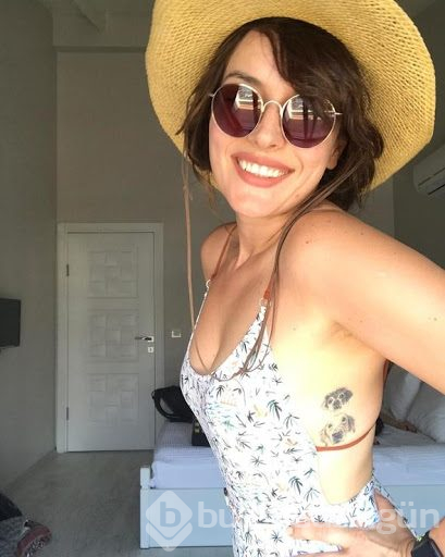 Ezgi Mola'dan Gülben Ergen'e esprili gönderme! O da kendisini beğendi...
