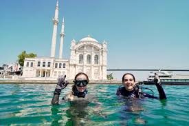 Boğaz'a daldı