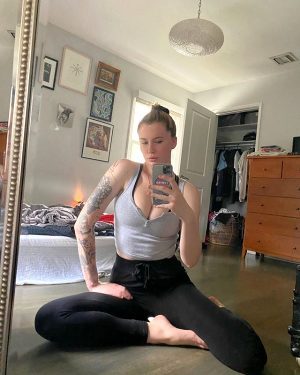 Ireland Baldwin sevgilisinin fotoğraflarını çekti